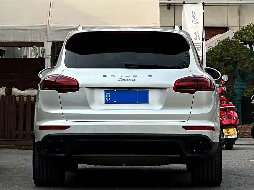 Porsche Cayenne 2015 — фото 10