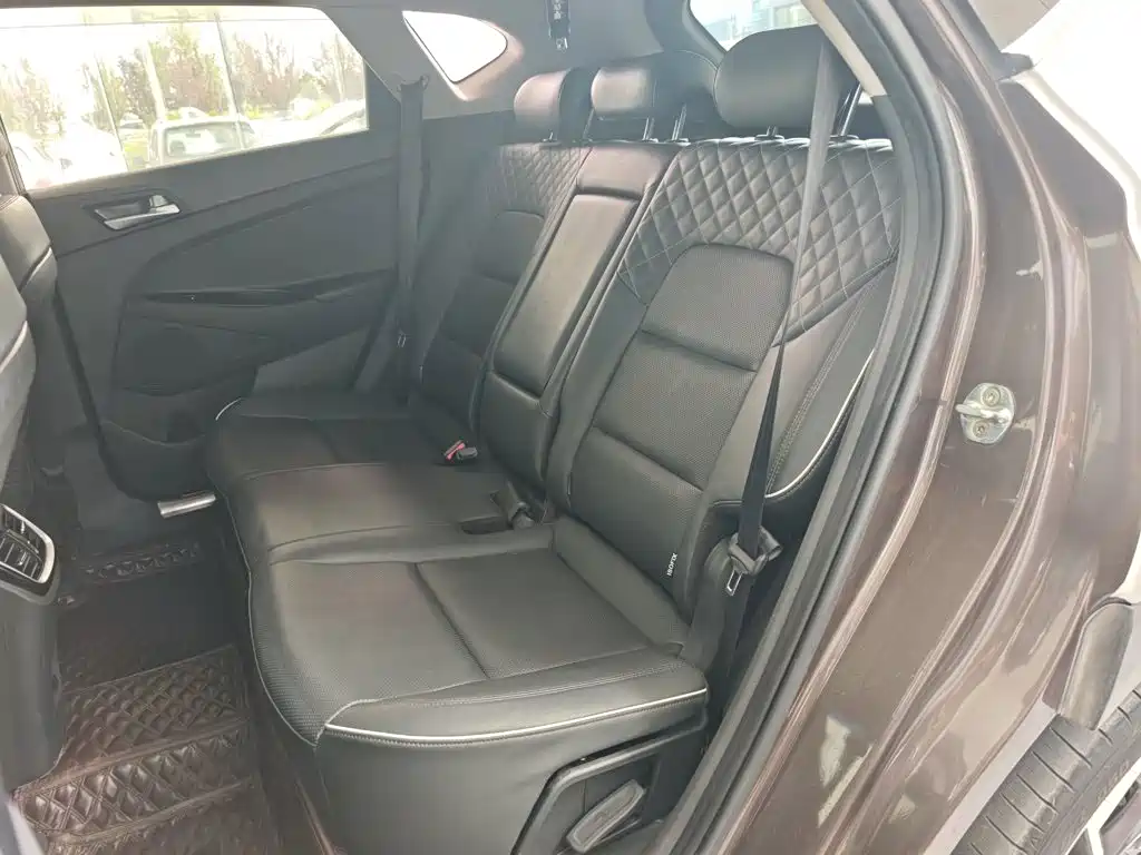 Hyundai Tucson 2020 — фото 17