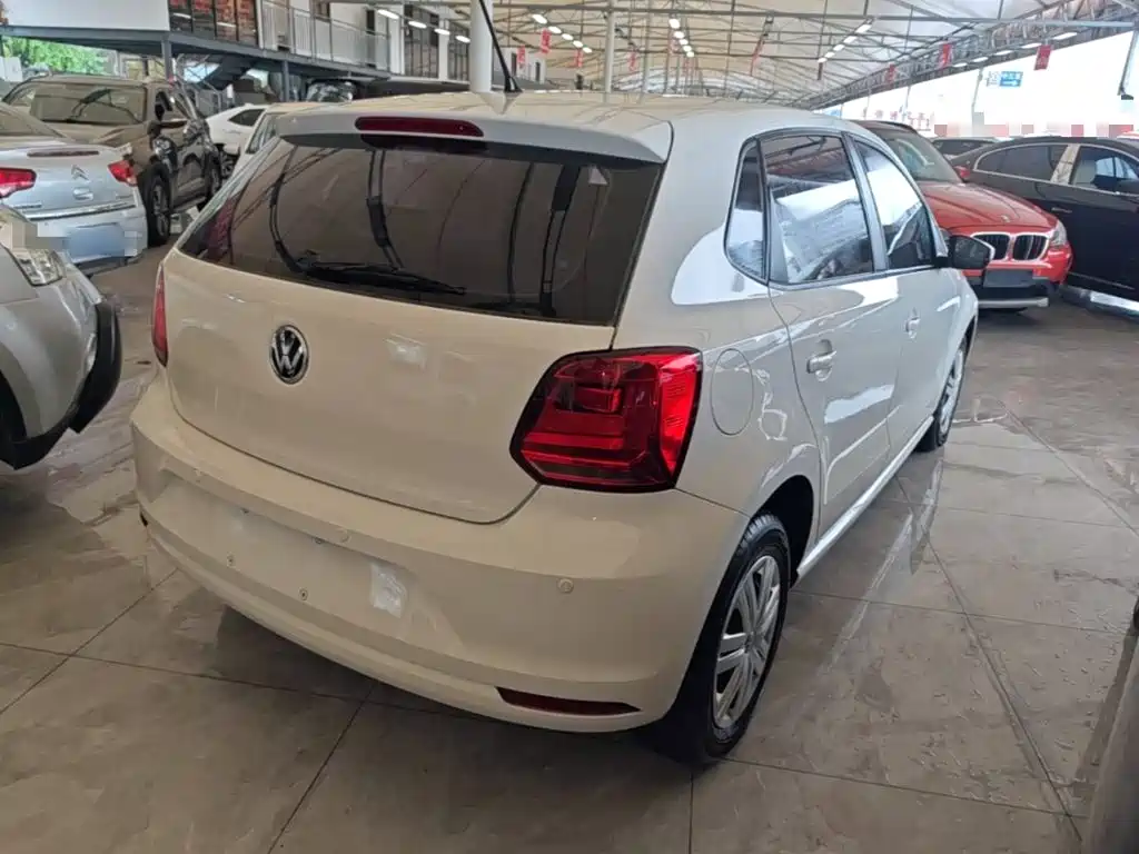 Volkswagen Polo 2016