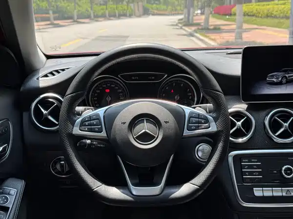 Mercedes-Benz GLA 2019