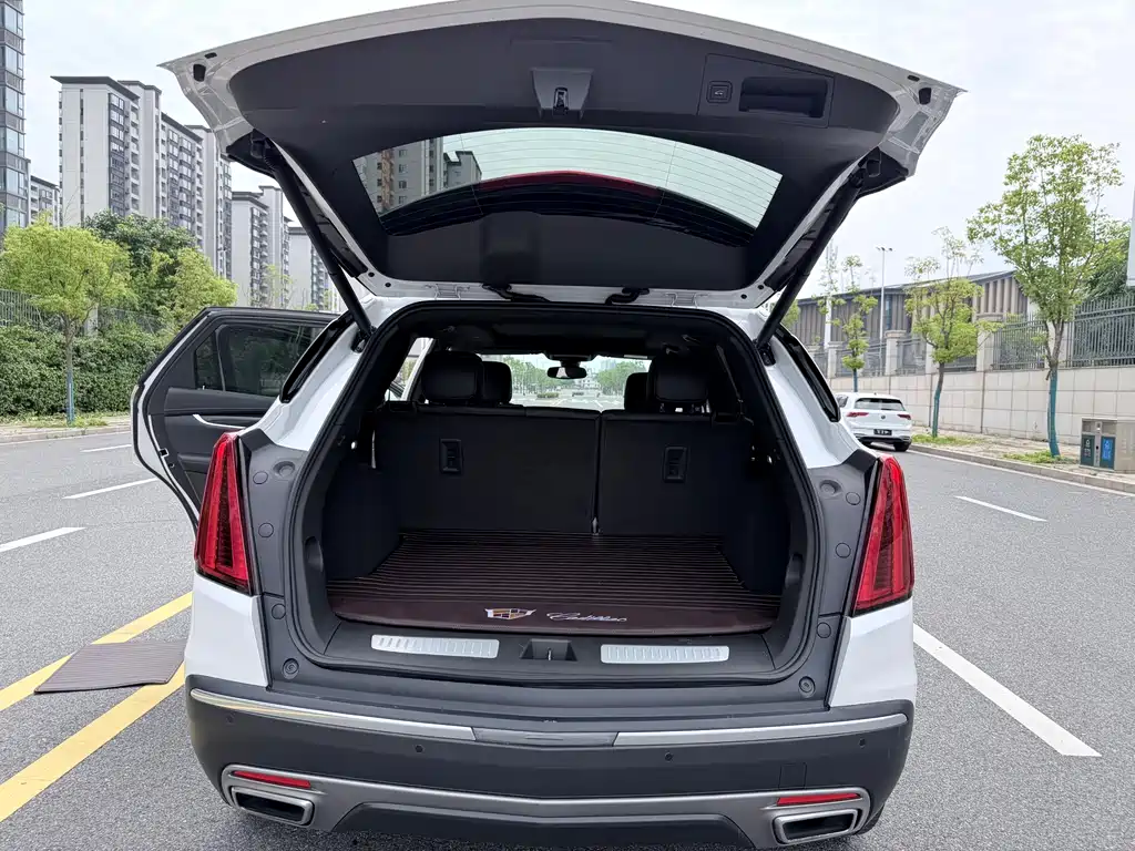 Cadillac XT5 2020 — фото 11