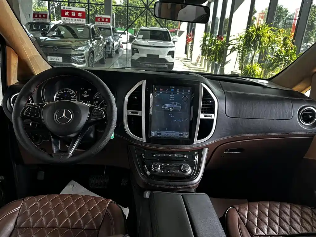Mercedes-Benz Vito 2019 — фото 10