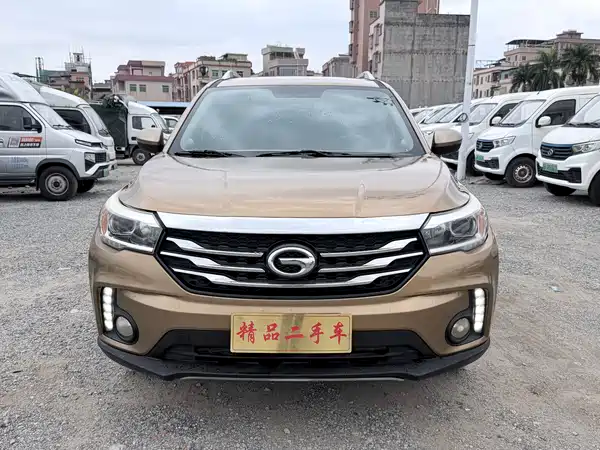 GAC Trumpchi GS4 2015