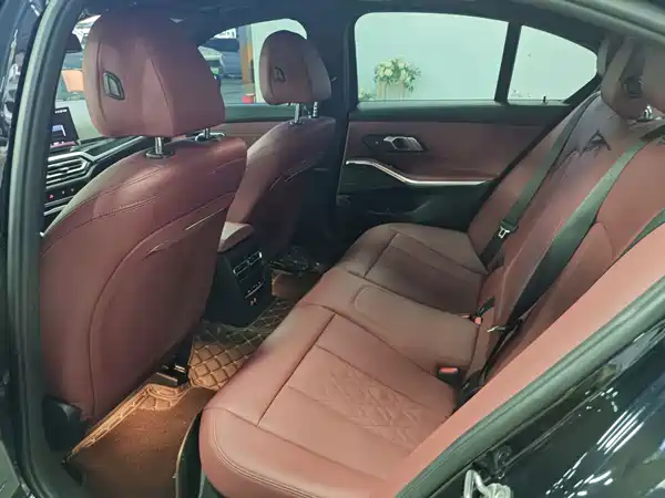BMW 3 Series 2023