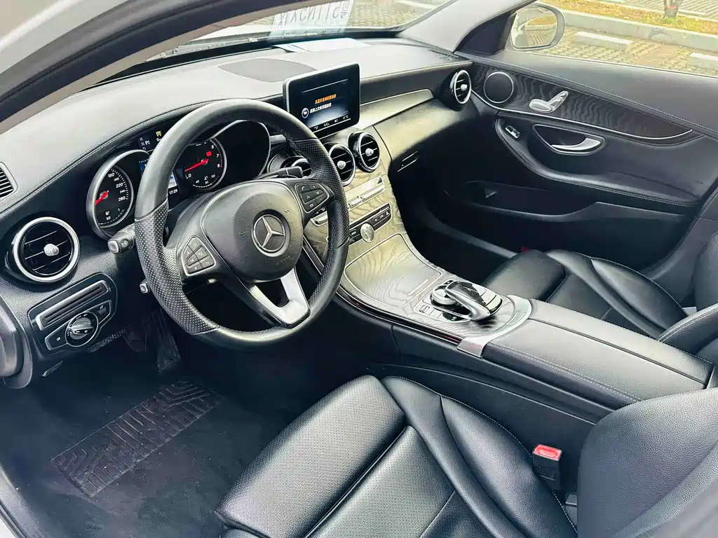 Mercedes-Benz C-Class 2016 — фото 17