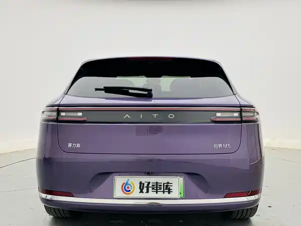AITO M5 2025