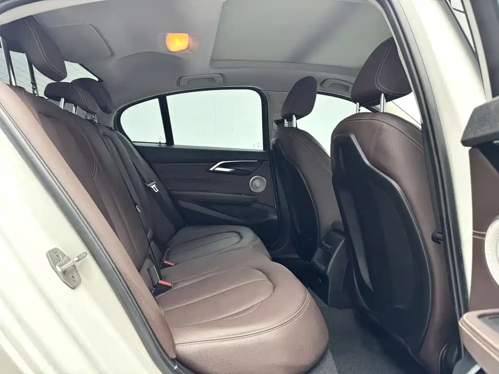BMW 1 Series 2022