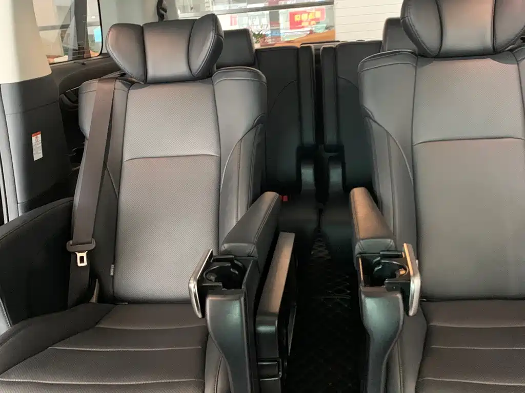 Toyota Alphard 2019 — фото 7