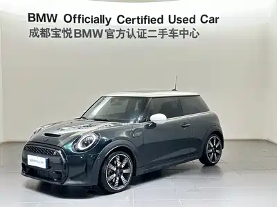 MINI MINI 2024