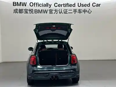 MINI MINI 2024