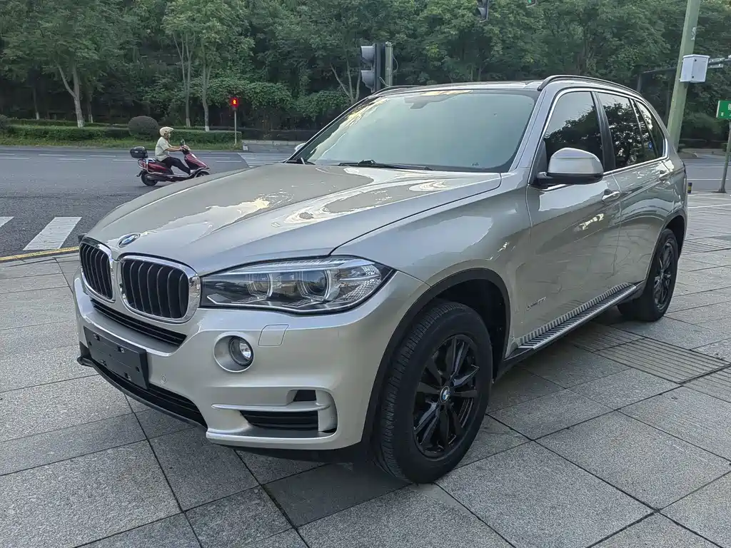 BMW X5 2016 — фото 1