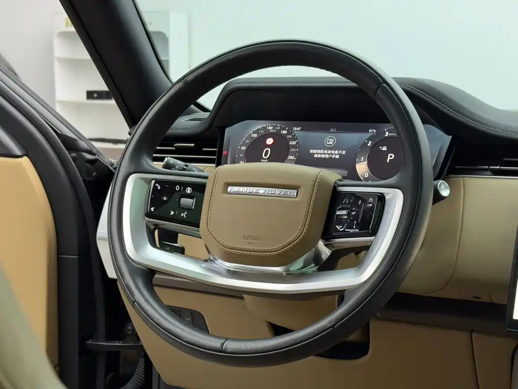 Land Rover Range Rover 2024 — фото 13