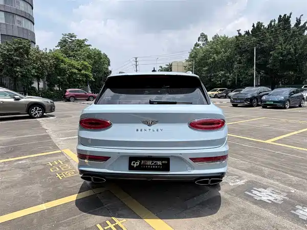Bentley Bentayga 2021