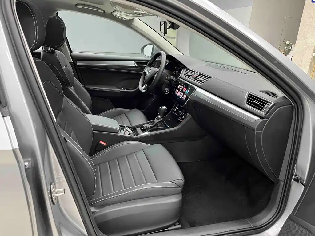 Skoda Superb 2024 — фото 13