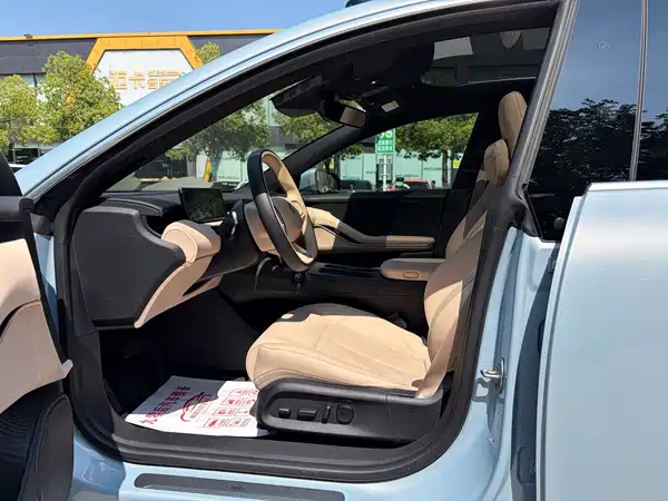 NIO ET5T 2024