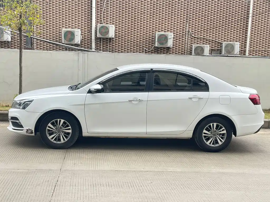 Geely Emgrand 2018