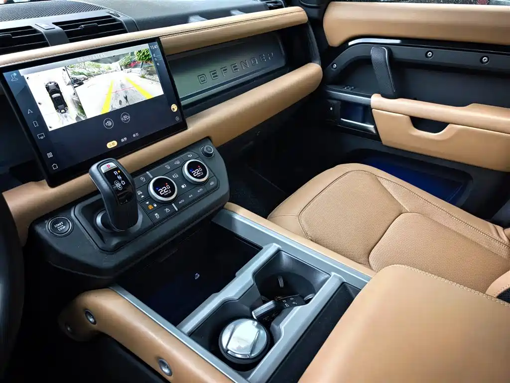 Land Rover Defender 2025 — фото 6