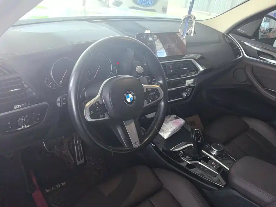 BMW X3 2019 — фото 12