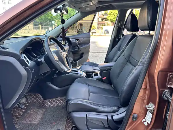 Nissan X-Trail 2014