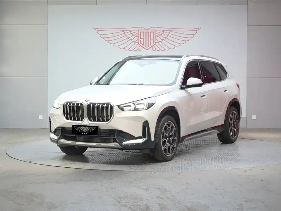 BMW X1 2024 — фото 1