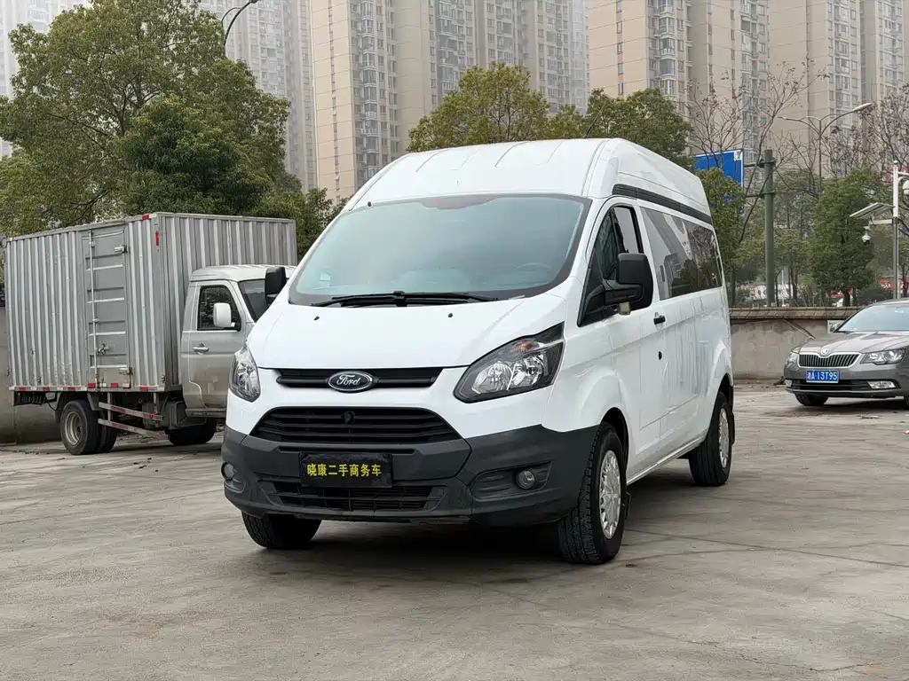 Ford Transit 2020 — фото 1