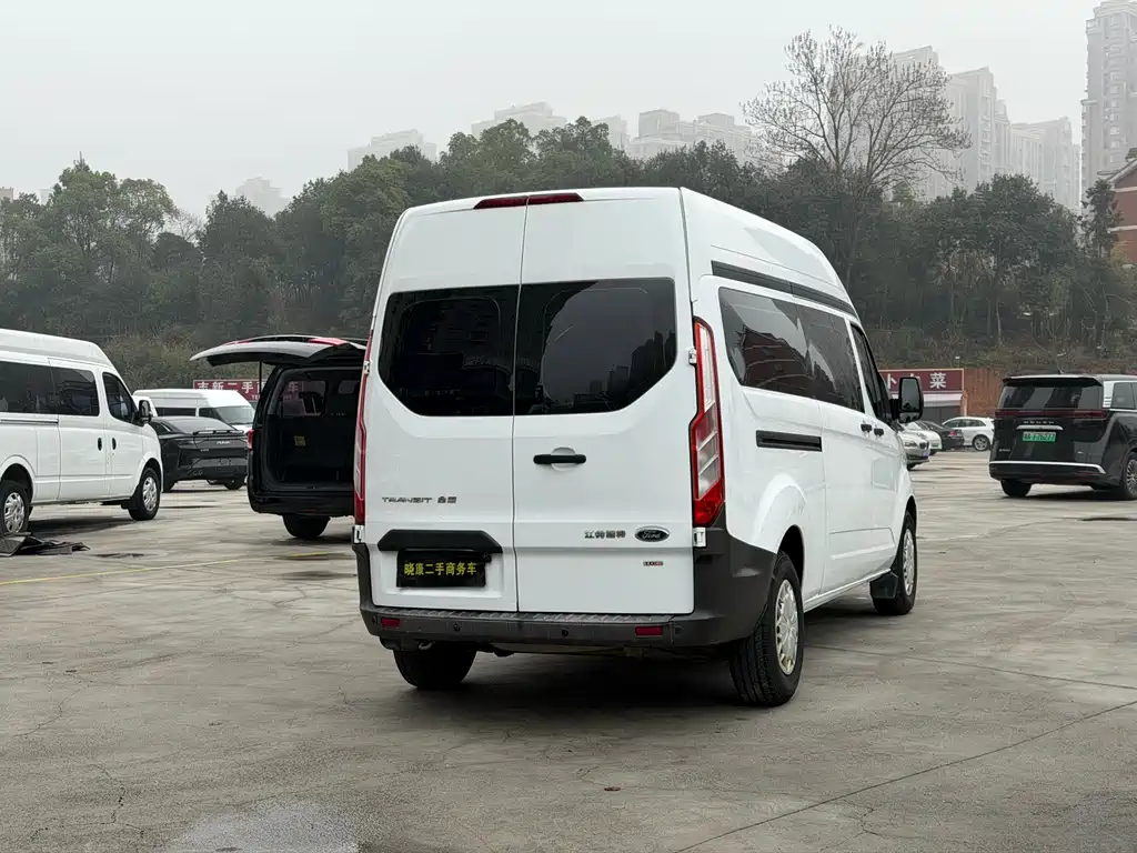 Ford Transit 2020 — фото 13