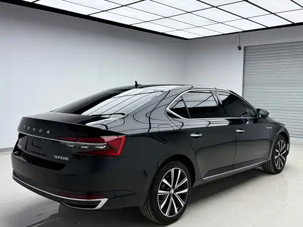 Skoda Superb 2024