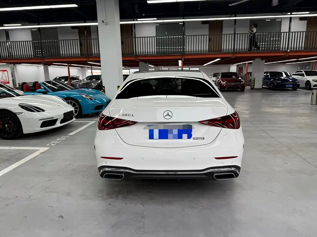 Mercedes-Benz C-Class 2024 — фото 14