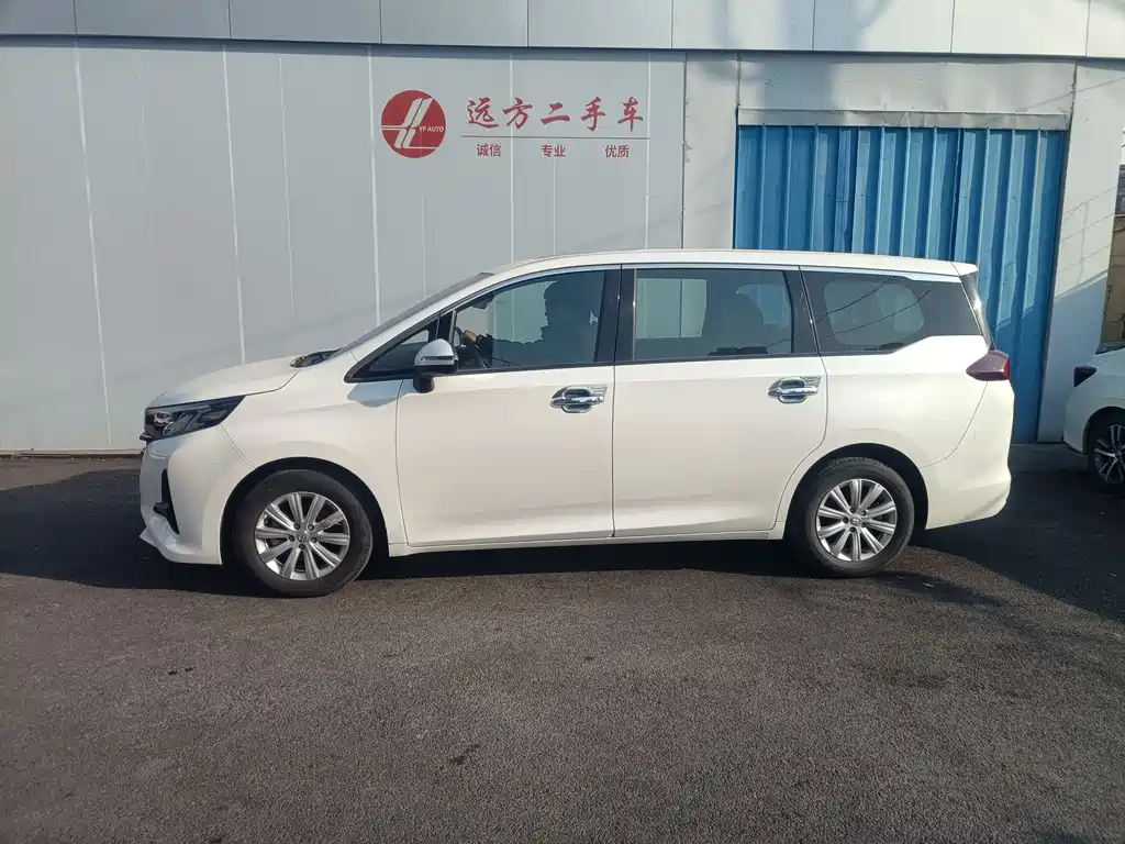 GAC Motor Trumpchi M6 2021 — фото 3