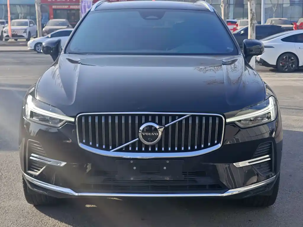 Volvo XC60 PHEV 2024 — фото 2