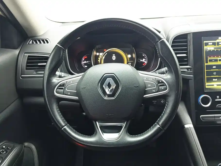 Renault Koleos 2017 — фото 15