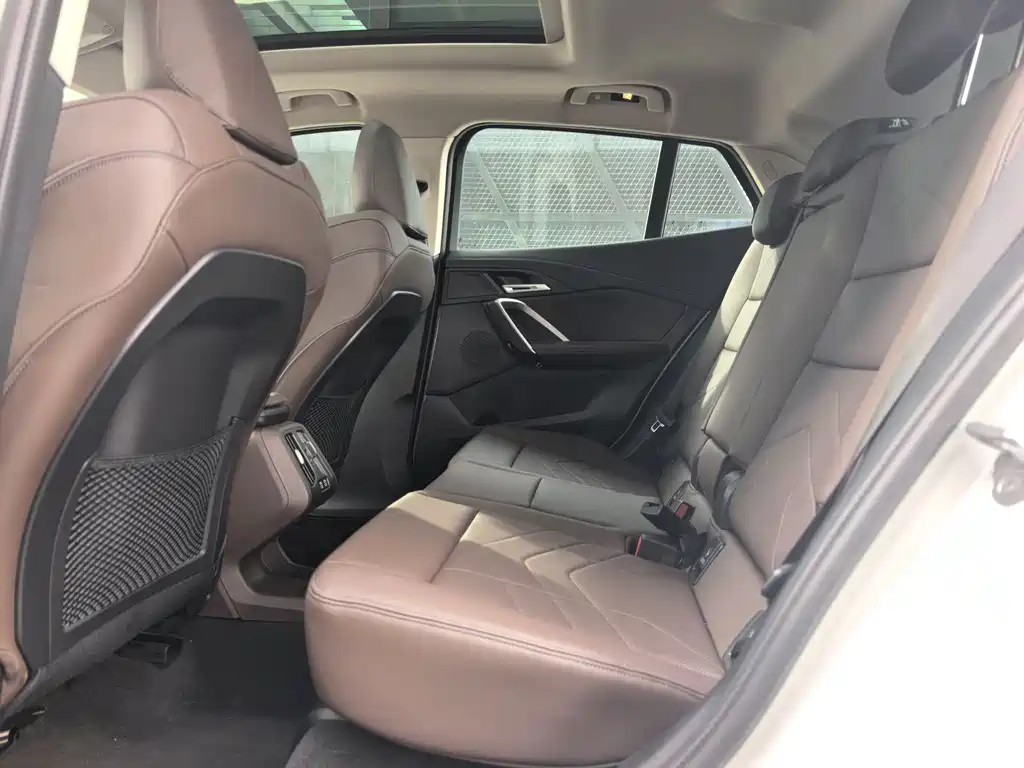 BMW X2 2025 — фото 11