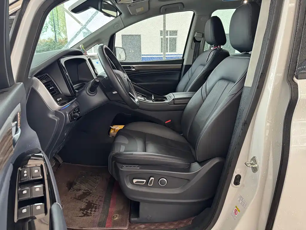 GAC Motor Trumpchi M8 2023 — фото 12