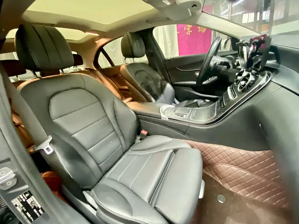 Mercedes-Benz C-Class 2019 — фото 14