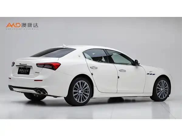 Maserati Ghibli 2022