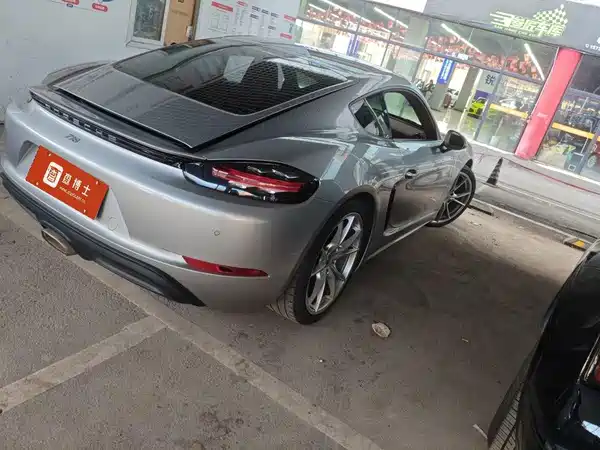Porsche 718 2021