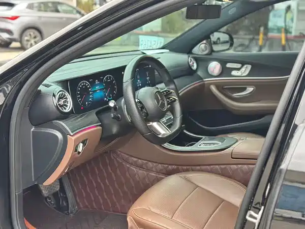 Mercedes-Benz E-Class 2021