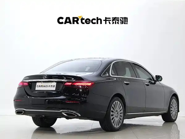 Mercedes-Benz E-Class 2022