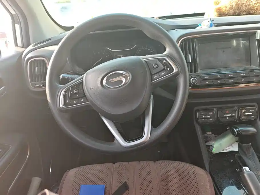 GAC Trumpchi GS3 2018 — фото 15