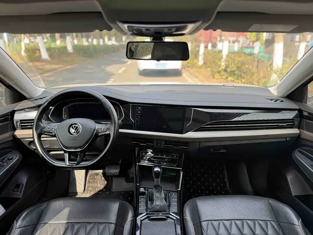 Volkswagen Passat 2021 — фото 10