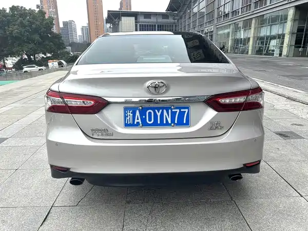 Toyota Camry 2018