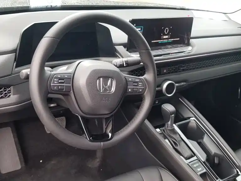 Honda Accord 2026 — фото 10
