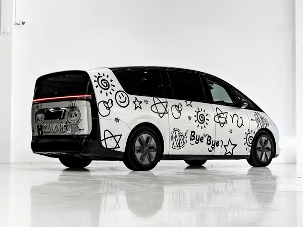 Li Auto MEGA 2025