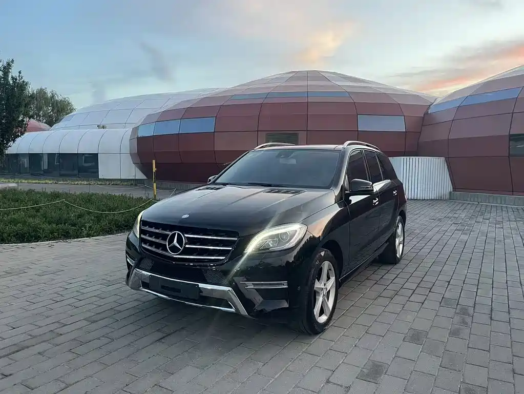 Mercedes-Benz M-Class 2015 — фото 1