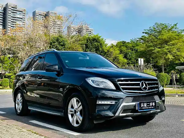 Mercedes-Benz M-Class 2012