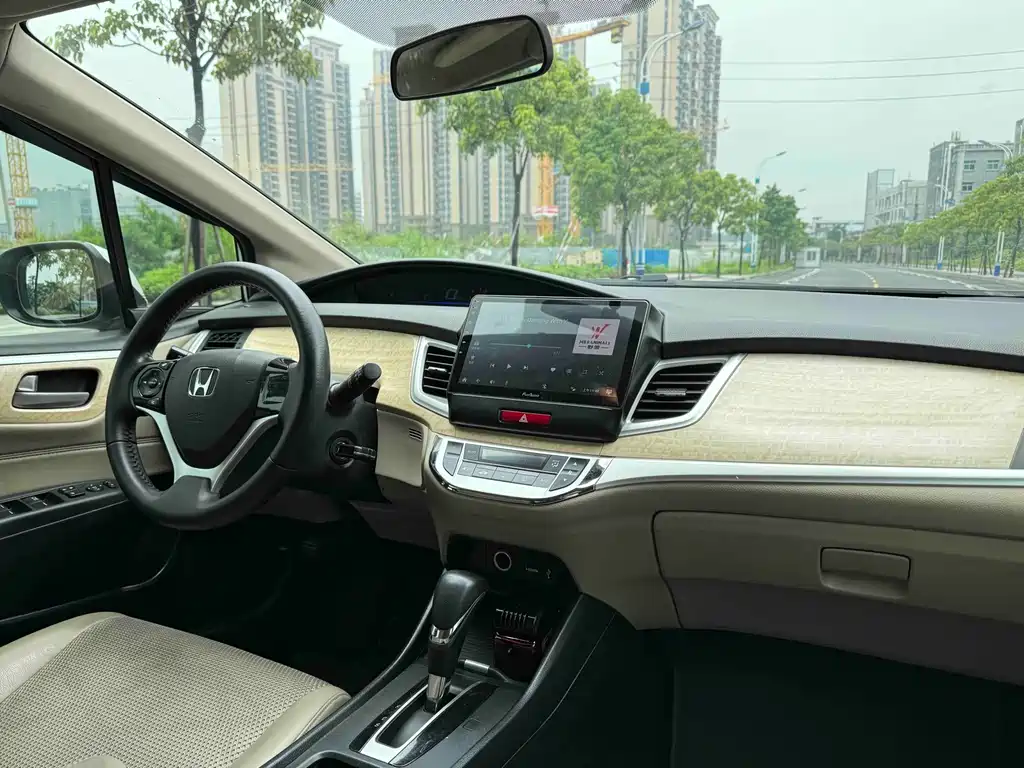 Honda Jade 2014 — фото 15