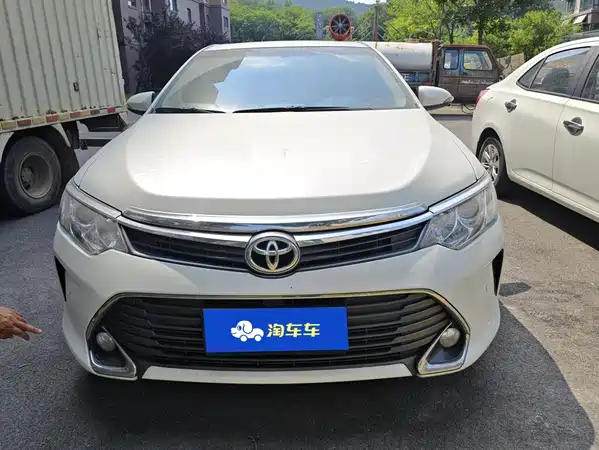 Toyota Camry 2015