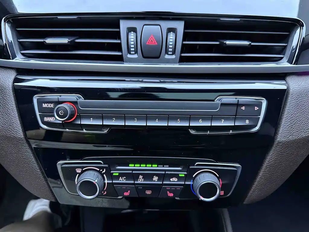 BMW X1 2022 — фото 14