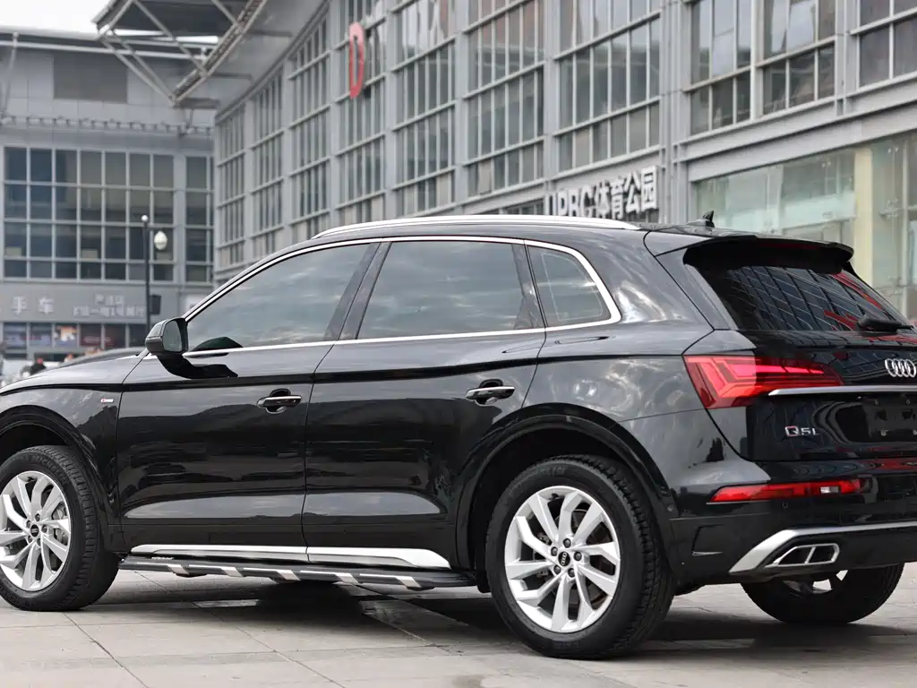 Audi Q5L 2022 — фото 5