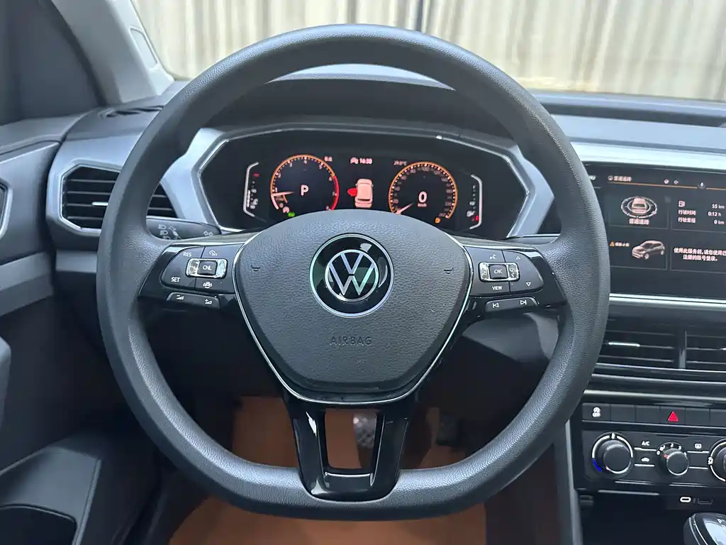 Volkswagen T-Cross 2022 — фото 12